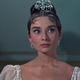Znano, katera igralka bo upodobila legendarno Audrey Hepburn