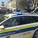 Drama pred vrtcem v Šiški: policisti morali proti moškemu uporabiti prisilna sredstva