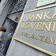 Slovenske banke z rekordnimi dobički, zaposleni pa z dolgimi nosovi