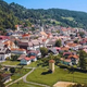 Oči številnih Slovencev bodo že v kratkem uprte v majhen koroški kraj. Doživel bo zgodovinski trenutek, a to še ni vse!