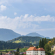 Slovensko mesto se je vrnilo v srednji vek: odprli so srednjeveško tržnico, prihajajo akrobati in vitezi