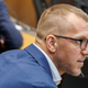Poslanec Boris Mijić se javnosti ne oglaša, odšel naj bi na dopust: na telefon pa ga dobite, če iščete dobro plačano delo