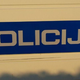 Delavci trgovskega podjetja brskali po odpadnem materialu in nenadoma prebledeli: takoj so poklicali policijo