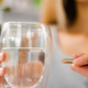 3 znaki, da vam primanjkuje vitamina D: mnogi jih ignorirajo, dokler ni prepozno