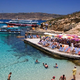 To je najbolj obremenjen otok v Evropi: turistov je iz leta v leto več, prostora pa vse manj