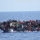 Brodolom čolna z migranti: 100 mrtvih