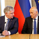 Zakaj bi moral oditi Marko Lotrič