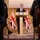 Britanski premier napovedal odstop