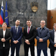 Poslanec ali gradbinec?