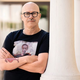 Intervju / »Ljubezen ne reši vsega. A brez ljubezni človeštva preprosto ni.«