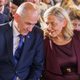 Okoli Janše je bazen, poln občudovalcev