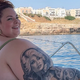Kritizirali so njeno telo v bikiniju. Njen odgovor? Objavila je še eno fotografijo