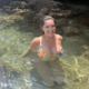 Bila je najbolj seksi ženska na svetu, v bikiniju znova navdušila