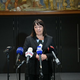 Doma za, v parlamentu proti: dvoličnost nekdanje poslanke s konopljo