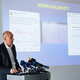 SDS je želela sesuti predčasne volitve. Zdaj o teh odloča ustavno sodišče