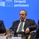 Reševanje vojaka Branka Grimsa, ki za svojo plačo v Bruslju ne dela nič