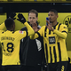 Navijači Dortmunda so namenili ovacije borcu proti raku, ki je vknjižil debi v rumeno-črnem dresu