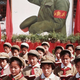 [Video] Kitajsko mesto novači 10-letne otroke kot “moralno policijo” za upoštevanje pravil med covidom
