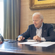 Predsednik Biden pozitiven na covid-19, nato se je fotografiral brez maske
