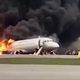 [Video] Drama na letališču v Moskvi: Letalo, na katerem je bilo več kot 70 potnikov, v plamenih pristalo na letališču