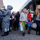 Kako bo vlada poskrbela za ukrajinske begunce, ki se v Sloveniji še vedno spopadajo s težavami pri raznih postopkih?