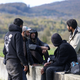 Nemčija: Tolpa migrantov, ki je v parku posilila 15-letnico, izpuščena