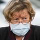Infektologinja Lejko Zupanc: V trenutnih razmerah je zelo priporočljivo nošenje maske