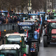 Belgijski kmetje s traktorji zavzeli Bruselj
