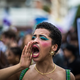 Kljub strelskem pohodu transseksualke bodo radikalni aktivisti organizirali “dan transseksualnega maščevanja”