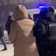 [Video] Rusi ne smejo žalovati za ubitim oporečnikom, policija masovno aretira