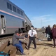 VIDEO: V iztirjenju potniškega vlaka umrle najmanj tri osebe, več kot 50 poškodovanih