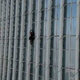 Prosto plezal na 123 nadstropno stolpnico v Seulu in pristal v ječi