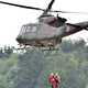 S helikopterji so reševali ljudi in živali