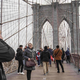 New York preganja prodajalce spominkov z Brooklynskega mostu