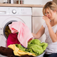 Se iz vašega pralnega stroja širi neprijeten vonj?