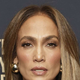 Jennifer Lopez spregovorila o svojem težkem otroštvu in skrhanem odnosu s starši