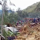 Obsežen plaz na Papui Novi Gvineji zasul več vasi, "naravna katastrofa brez primere"
