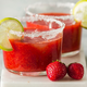 Top poletni moktajl recepti, s katerimi boste popestrili vsako zabavo