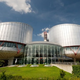 Na ESČP lani več tožb proti Sloveniji; v razsojenih primerih gre za kršitve pravice do učinkovitega pravnega sredstva in zaščite lastnine