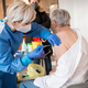 V Nemčiji se je začel poletni val pandemije covida-19; starejši se morajo nujno ponovno cepiti