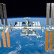 Trije ruski kozmonavti z ISS varno pristali na Zemlji