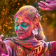 V Indiji milijoni praznujejo praznik Holi, praznik barv, čustev in sreče