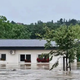 V naselju Boračeva v Občini Radenci poplavilo okoli 100 hiš, ljudje do polnoči čakali da se voda umakne