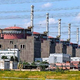 Rusija in Ukrajina se medsebojno obtožujeta obstreljevanja jedrske elektrarne v Zaporožju