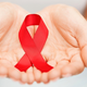 Aids: zaradi stigme marsikdo predolgo odlaša s testiranjem
