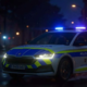 V Ajdovščini pijani voznik avtomobila brez vozniškega dovoljenja bežal pred policisti in končal na strehi