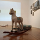 Konec tedna se iz galerije Loža poslavlja razstava Pošasti so ljudje