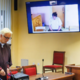Znanca s kuhinjskim nožem ranil po nogah