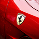 Ferrarijevi jekleni konjički odslej na voljo tudi s kriptovalutami