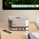 Izjemno uporabni podstavek za novi Apple Mac mini